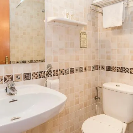 Guest house Coral 2*